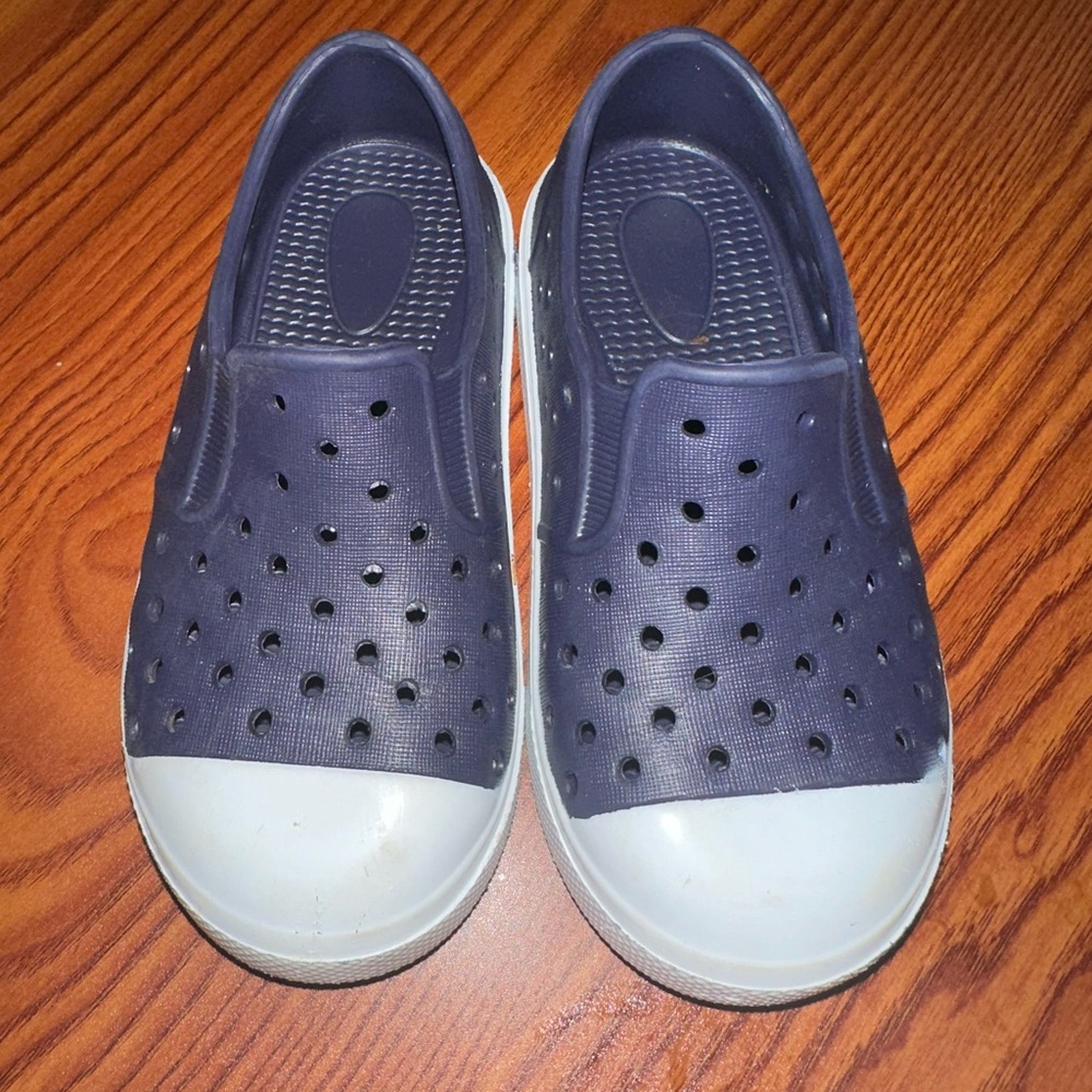 Kids water shoes